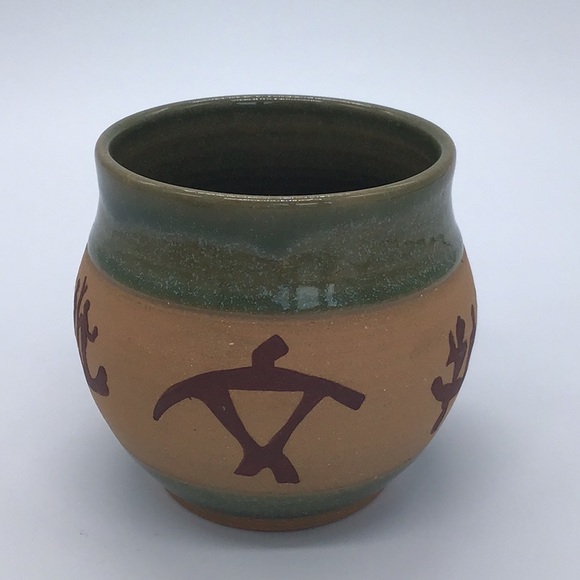 Pair Of Hand Thrown Pottery Mugs - Picture 10 of 14